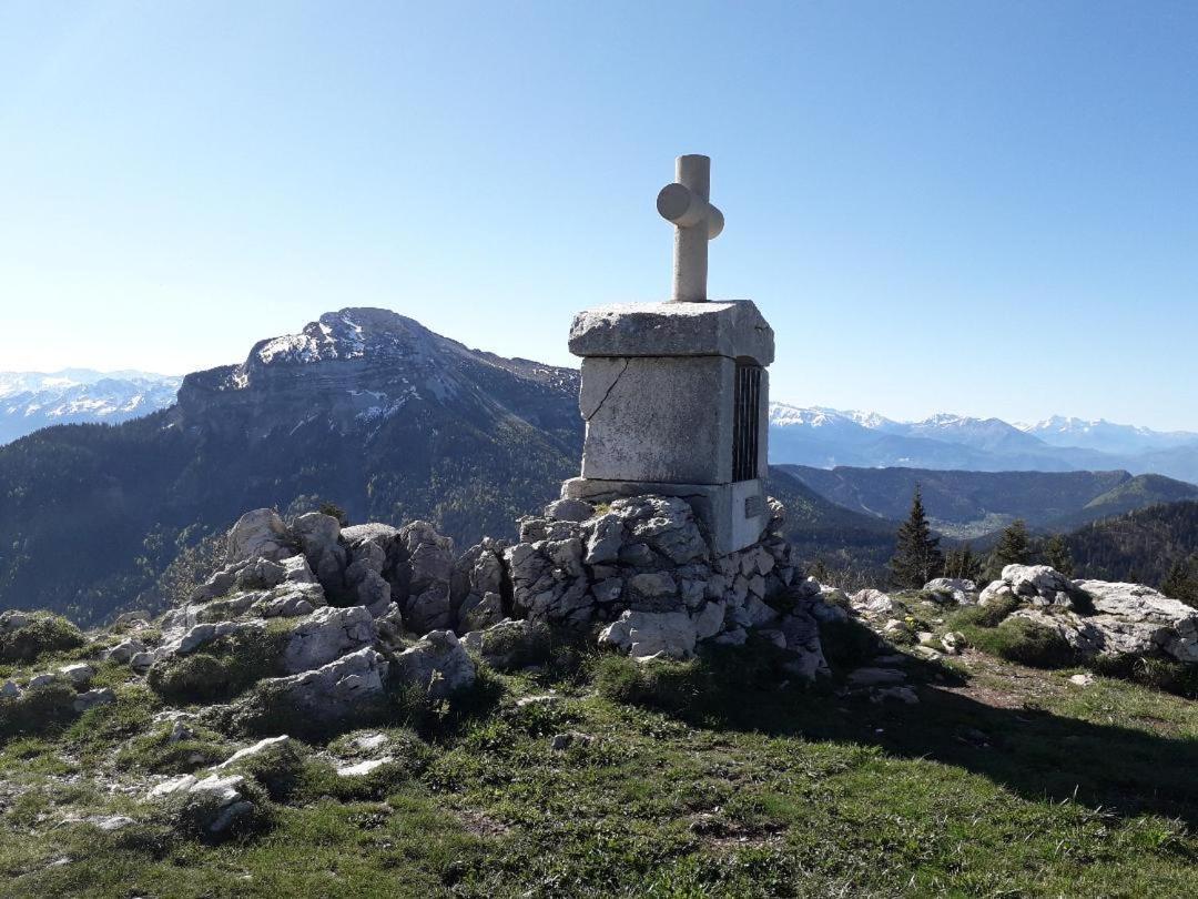 Résidence les 3 Sommets Sarcenas Exterior foto